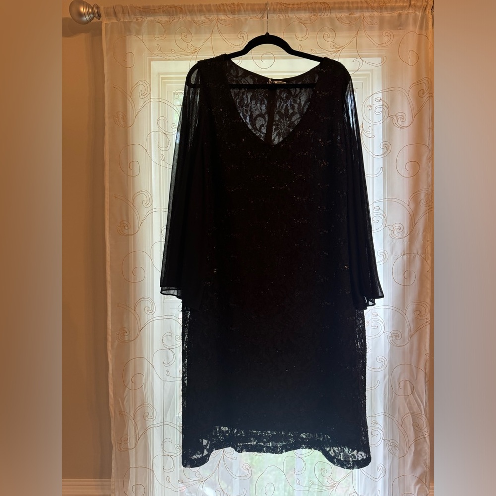 Onyx 20W black lace & sequin formal dress